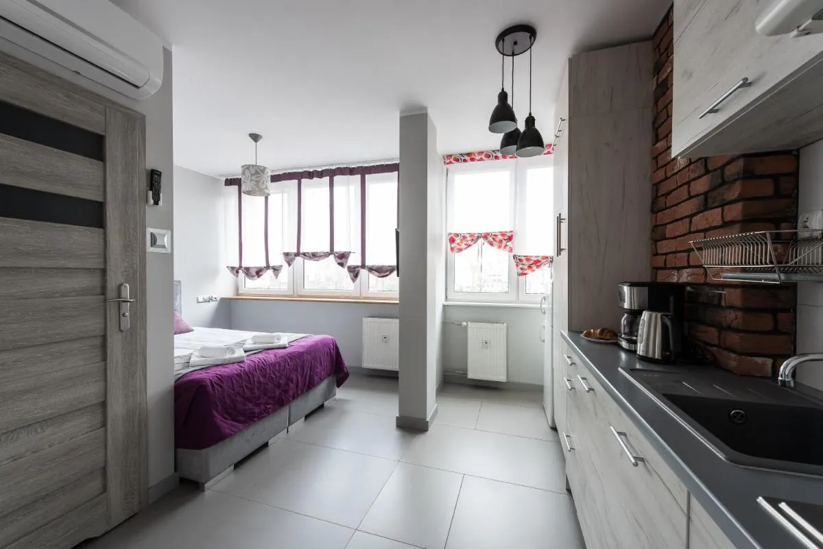 Image 2 of Magnetic apartment Jerozolimskie A