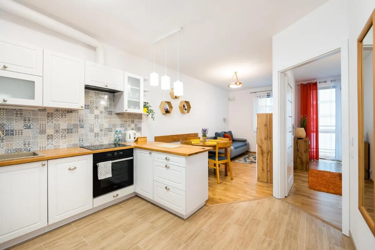 Image 3 of Metro Bemowo Colourful Apartment