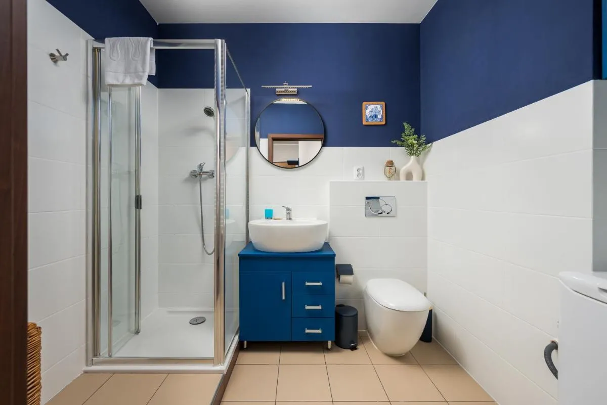 Image 2 of Metro Wilanowska Blue Apartment