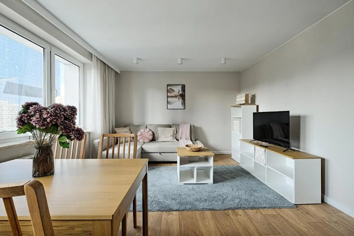 Image 4 of Metropolitan Heaven Apartment Emilii Plater 55