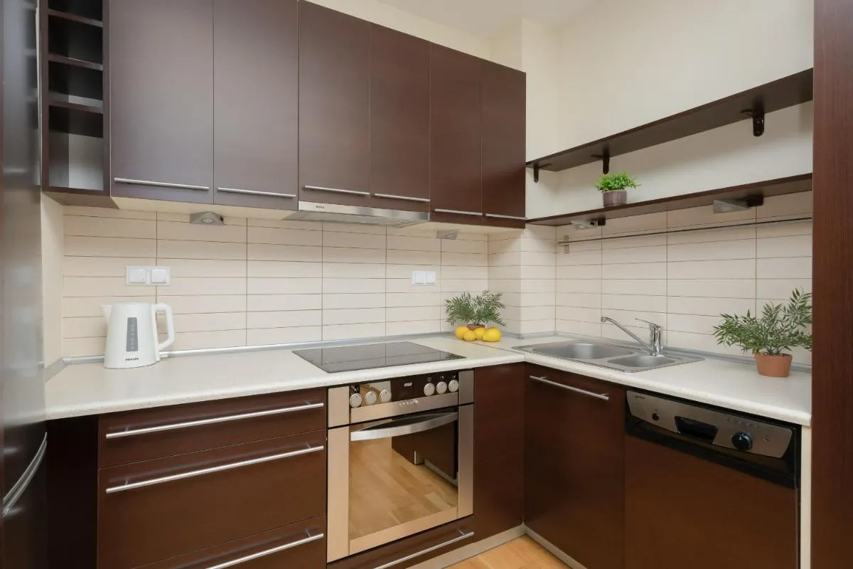Image 6 of Modern & Spacious Apartment with Balcony and Parking by Noclegi Renters