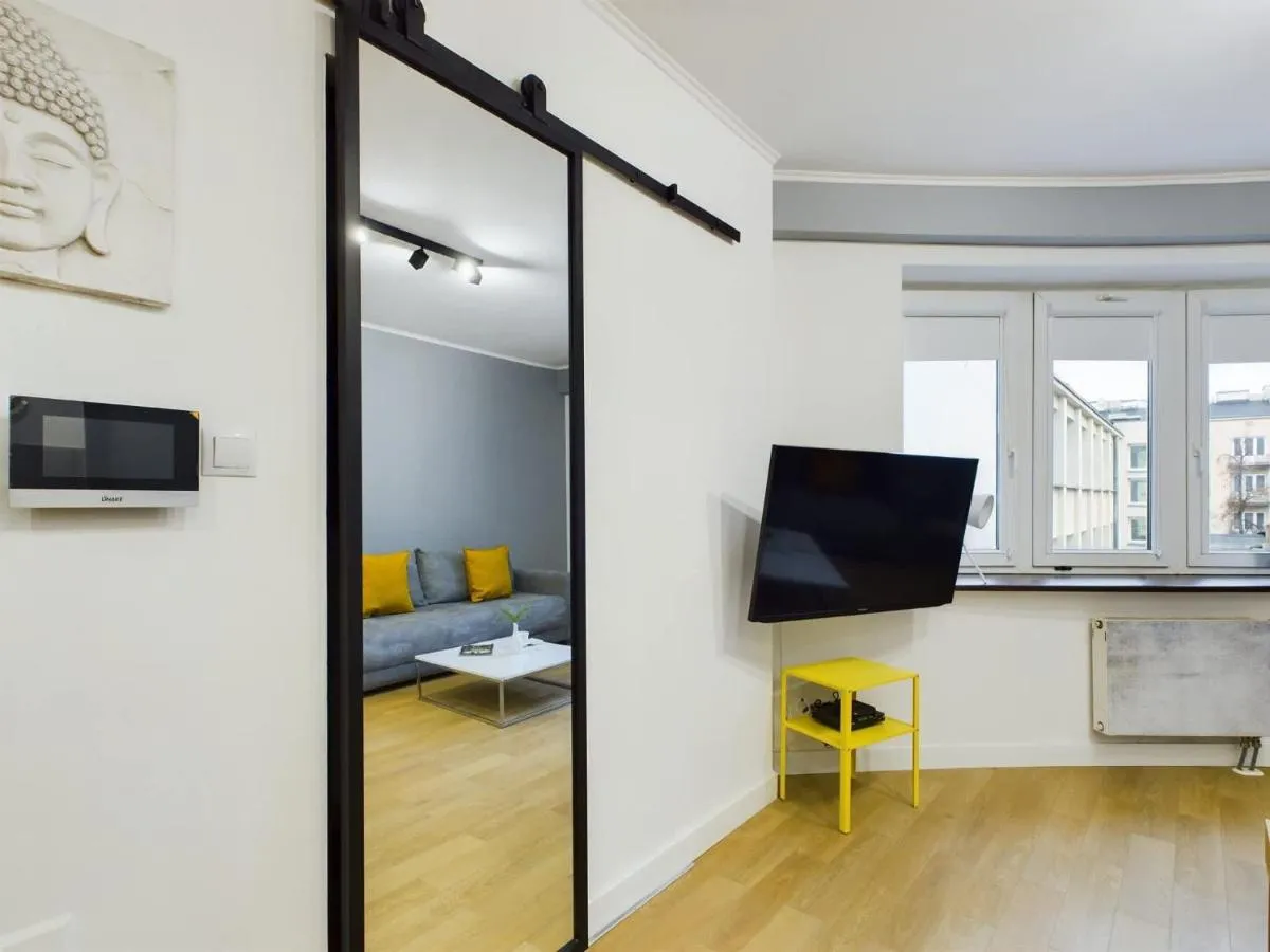 Image 6 of Modern and Comfortable Studio with Smart TV by Noclegi Renters