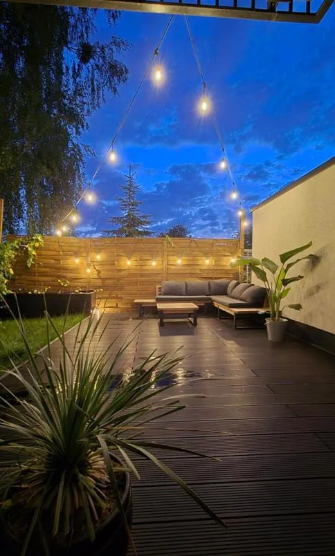 Image 5 of Modern apartment with spacious backyard by Matt