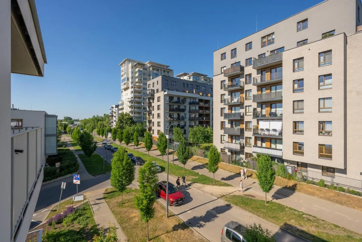 Image 5 of Mokotów Apt – Balcony, AC, Bus & Park nearby