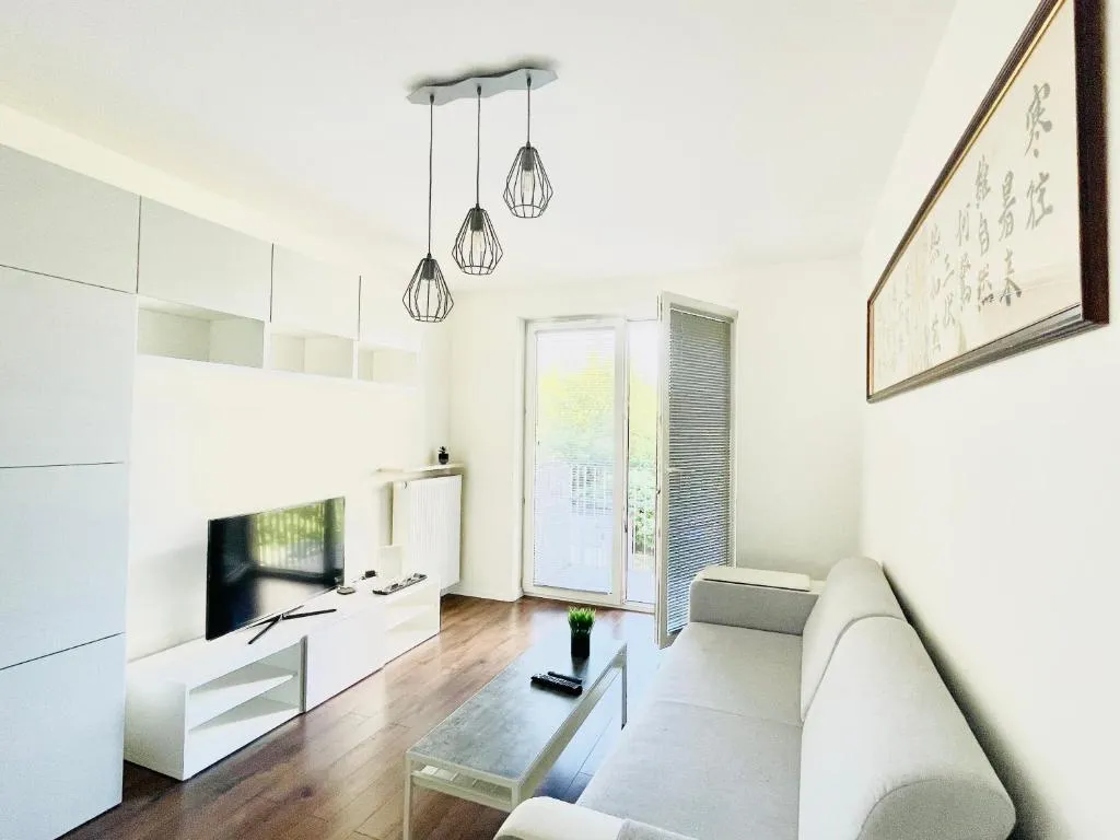 Image of MyCondo pl – The fashion district with garage