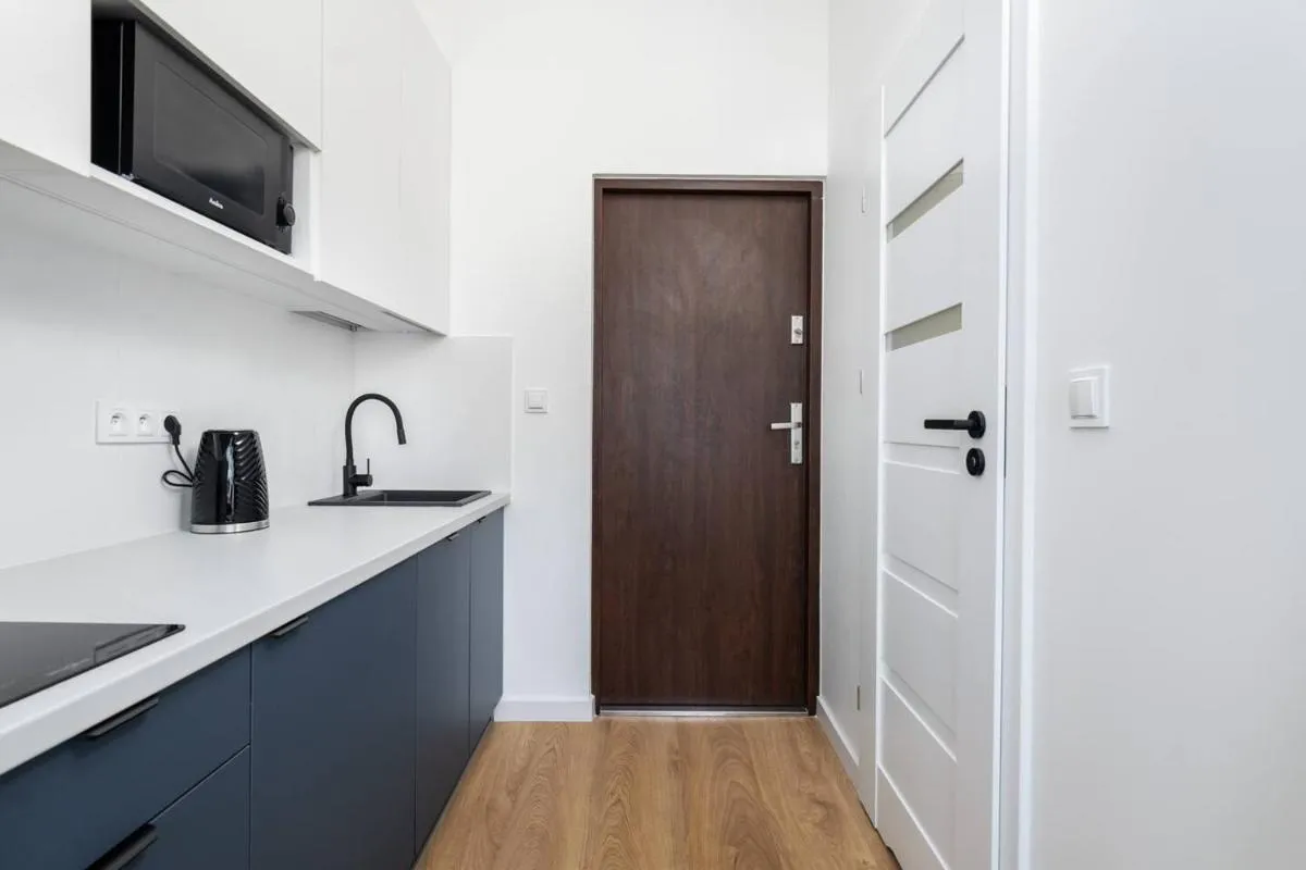 Image 1 of Navy Studio City Center Sienna