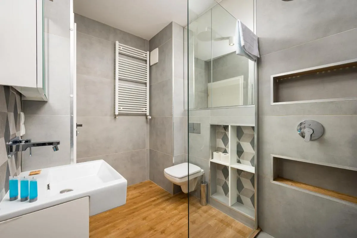 Image 2 of New Varsovia Comfort 569