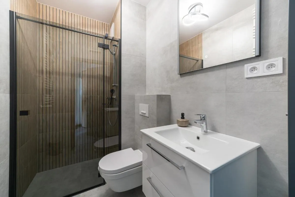 Image 2 of Nowe Apartamenty Warszawa Wiktoryn TV Smart WI-FI