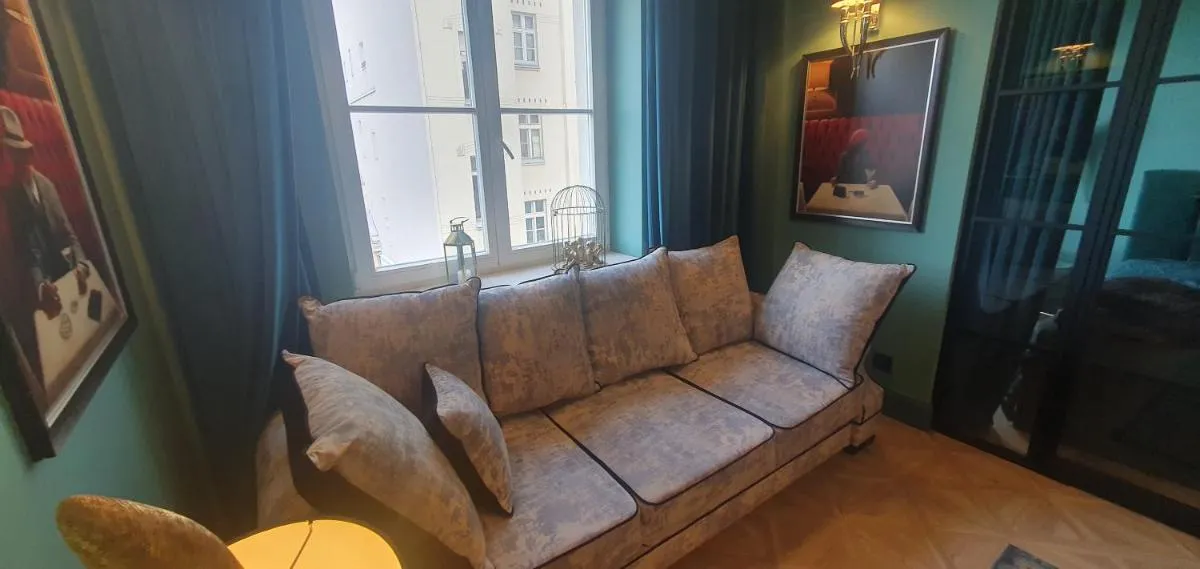Image 2 of Old Town Apartment A