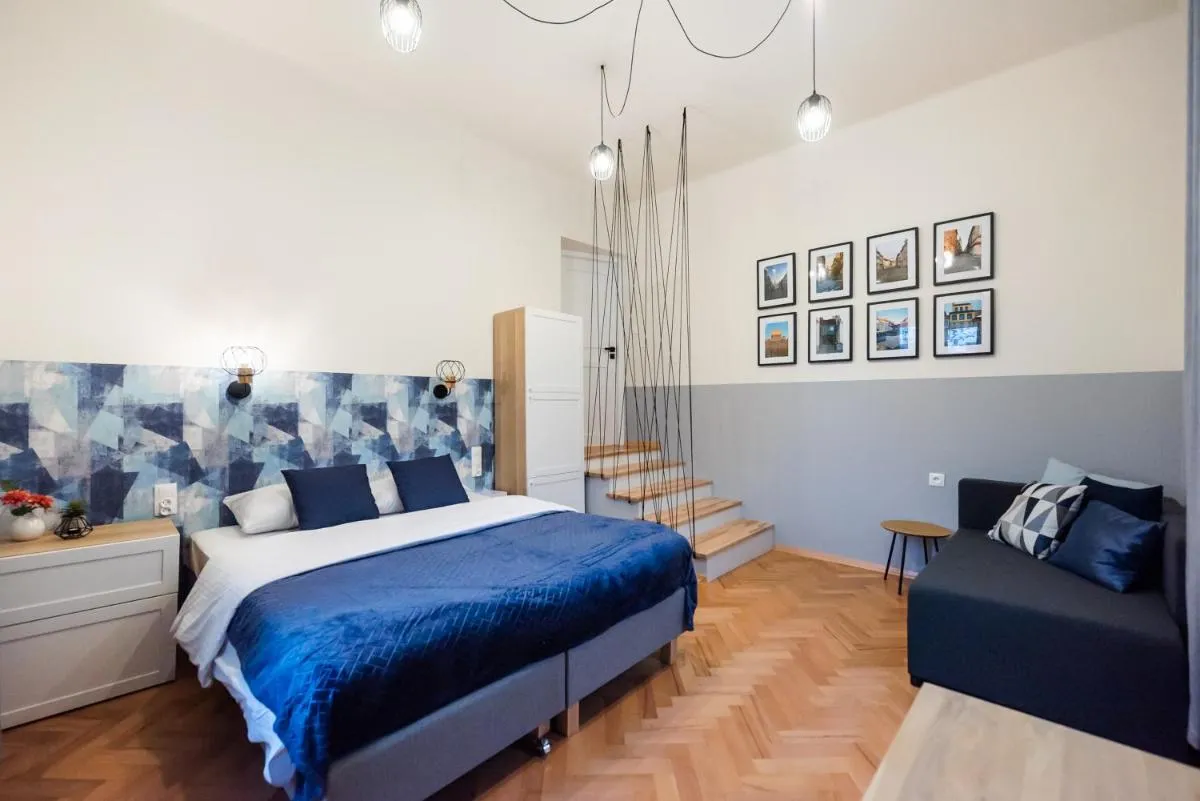 Image 6 of Old Town Eclectic Apartment for 6 people