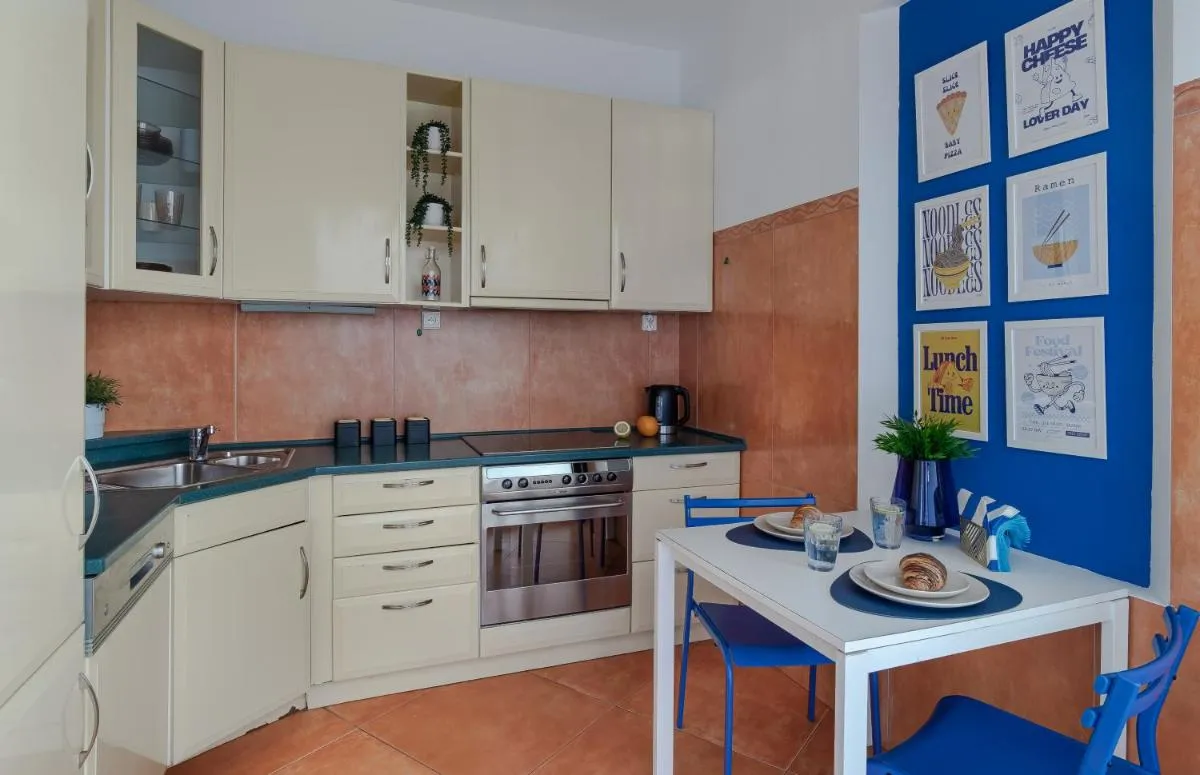 Image 6 of Old Town Home – Premium Apartment
