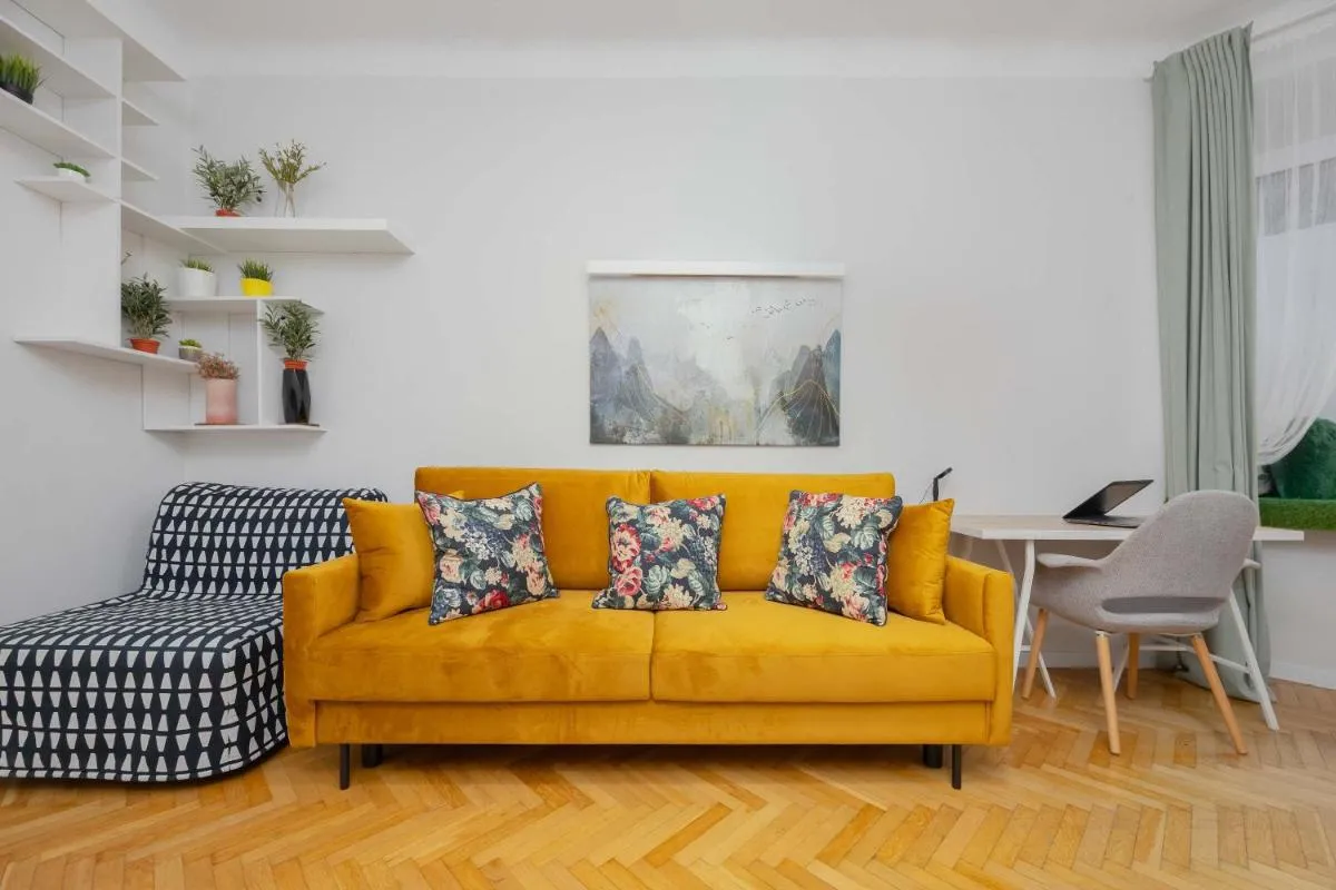 Image 3 of Piękny Jasny Apartament z Sypialnią i Biurkiem by Noclegi Renters