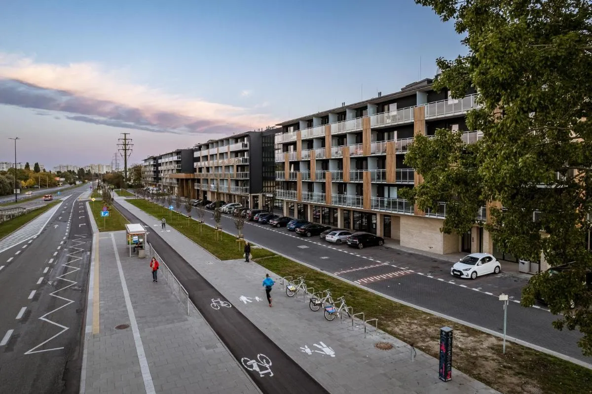 Image 5 of Pileckiego 59 Free Parking By Perfect Apart