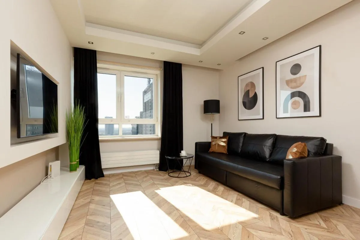 Image 1 of Platinum Towers Apartment with Parking by Renters Prestige