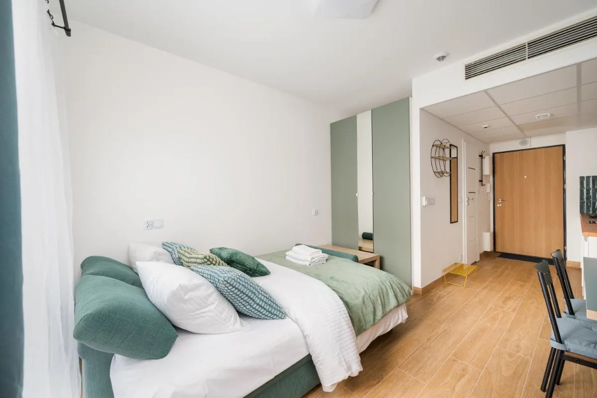 Image 1 of Praga Bliska Pleasant Studio