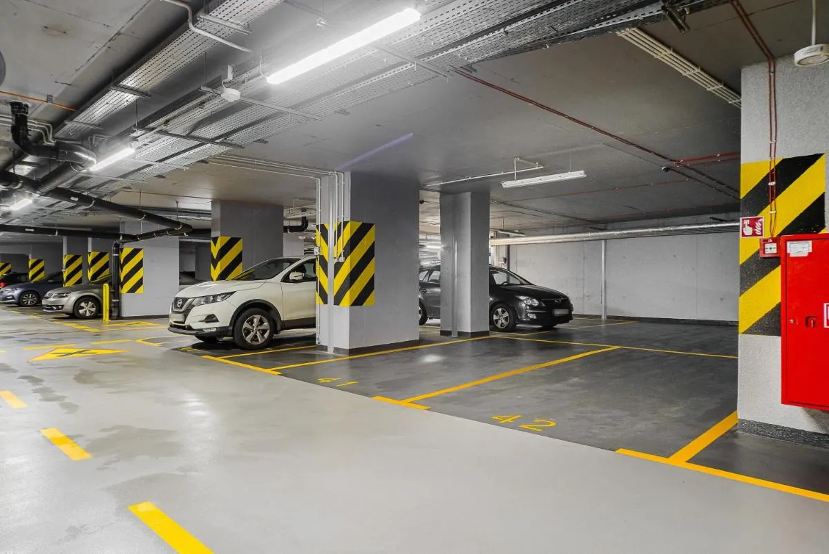 Image 4 of Premium Apartments in the Center of Warsaw with FREE Parking & Balcony