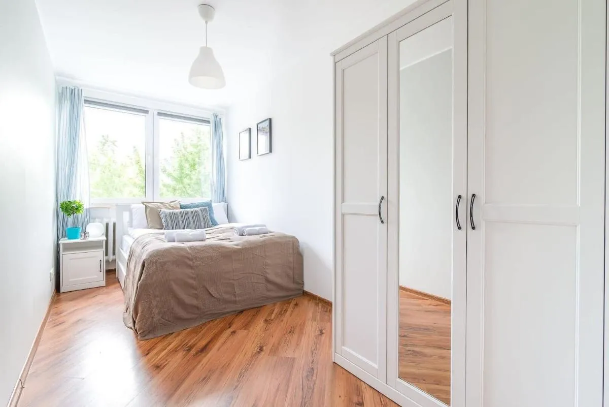 Image 2 of Przestronny i Jasny Apartament na Warszawskim Mokotowie by Noclegi Renters