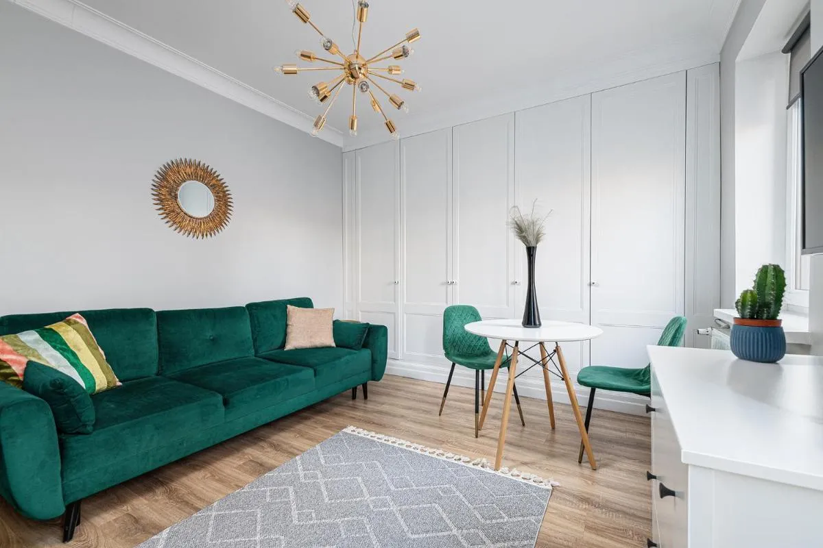 Image 1 of RentPlanet – Apartament Chłodna II