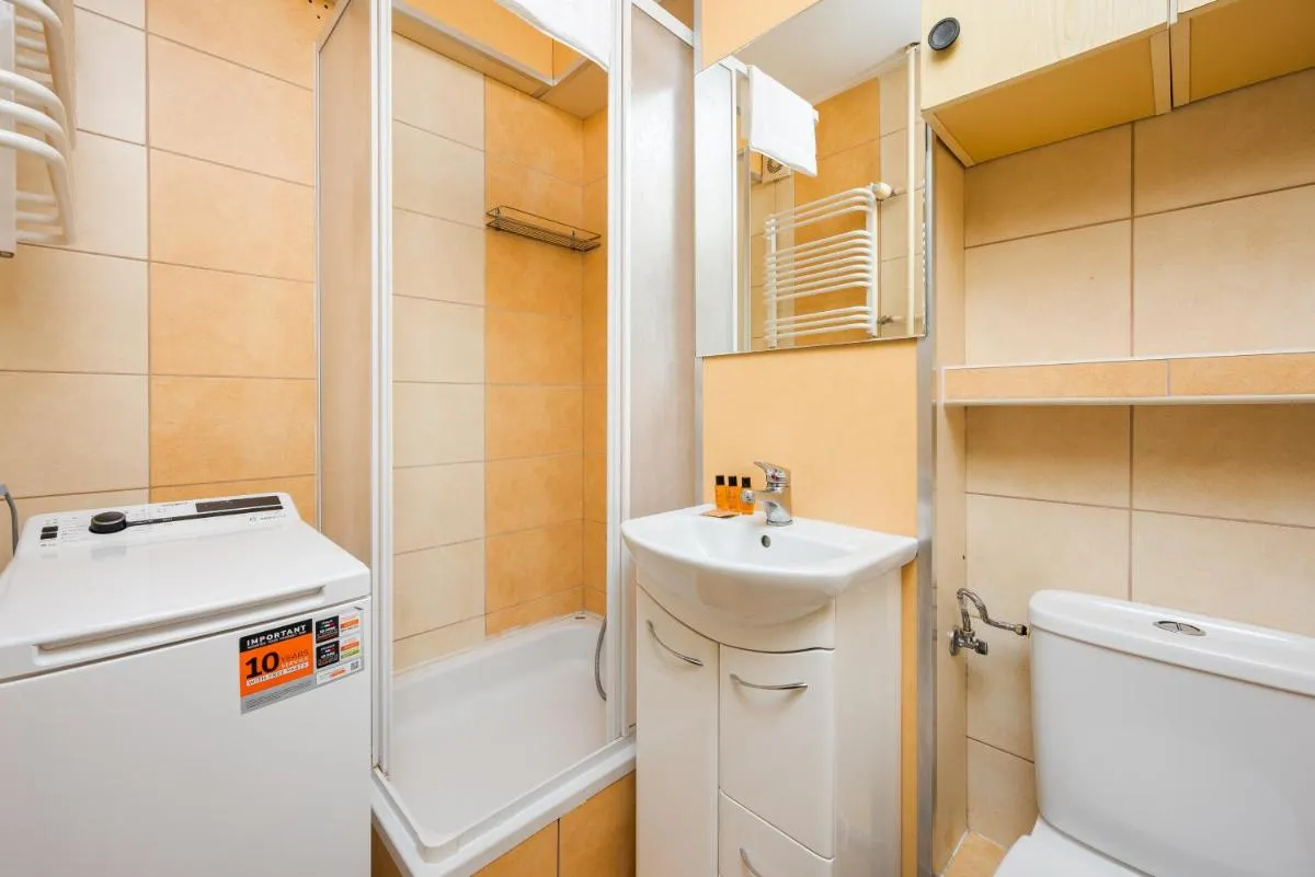 Image 2 of Rondo ONZ City Centre Apartment