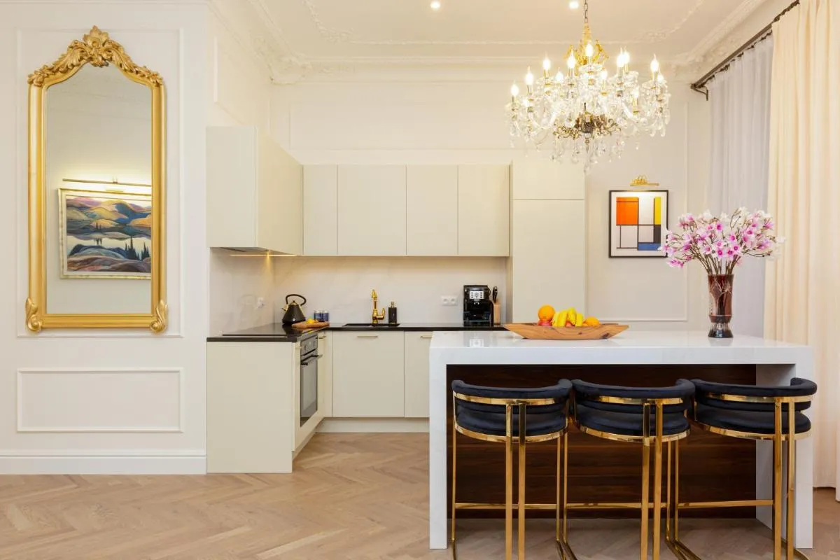 Image 3 of Royal Apartment Kopernika by Renters Prestige