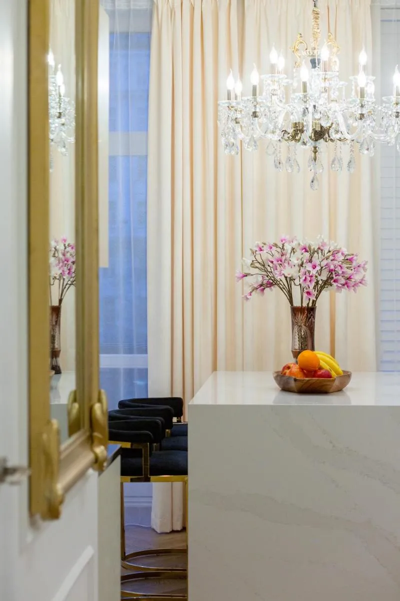 Image 6 of Royal Apartment Kopernika by Renters Prestige