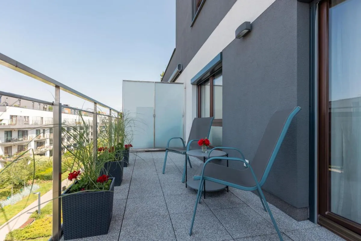 Image 4 of Sarmacka Apartment with Balcony Warsaw Wilanów by Noclegi Renters