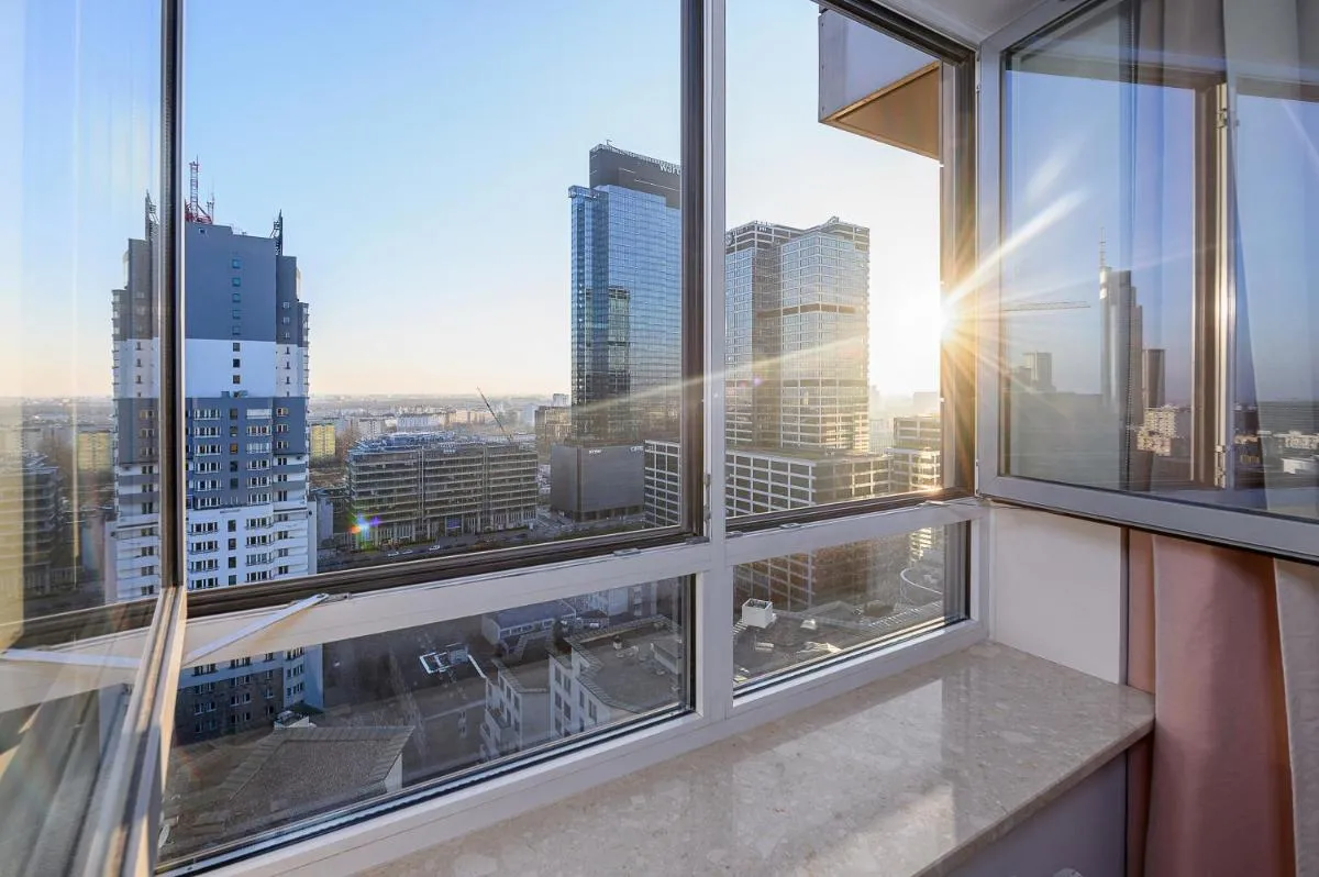 Image 5 of ShortStayPoland Platinum Towers Skyline