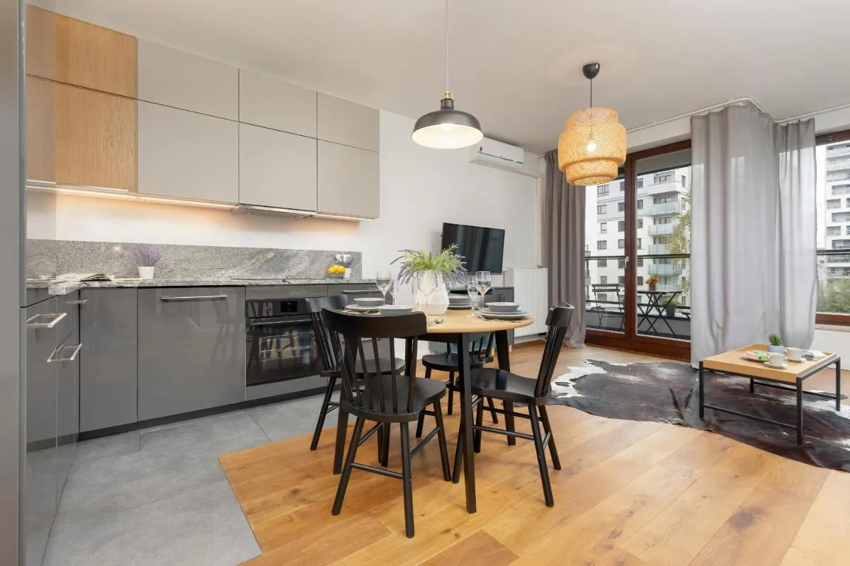 Image 3 of Siedmiogrodzka Air-conditioned Apartment with Balcony Wola by Noclegi Renters