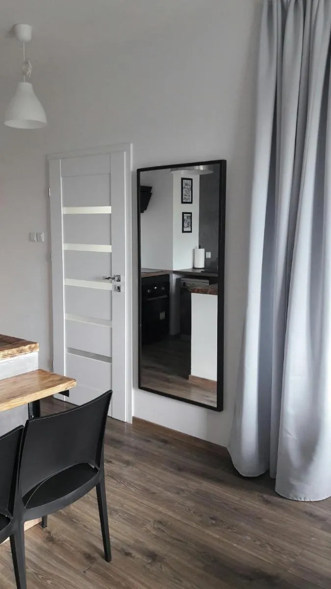 Image 3 of Silver Apartment in Wilanów