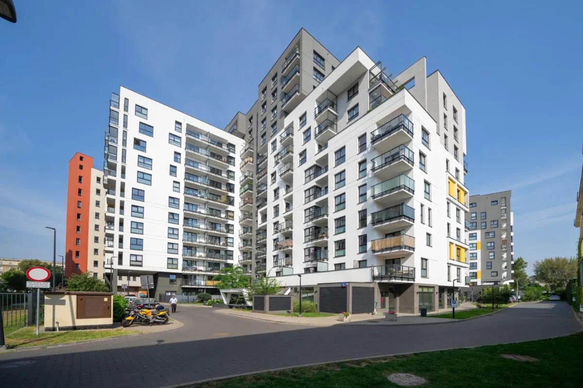 Image 5 of Skierniewicka Apt – Parking, Workspace, Balcony – by Rentujemy