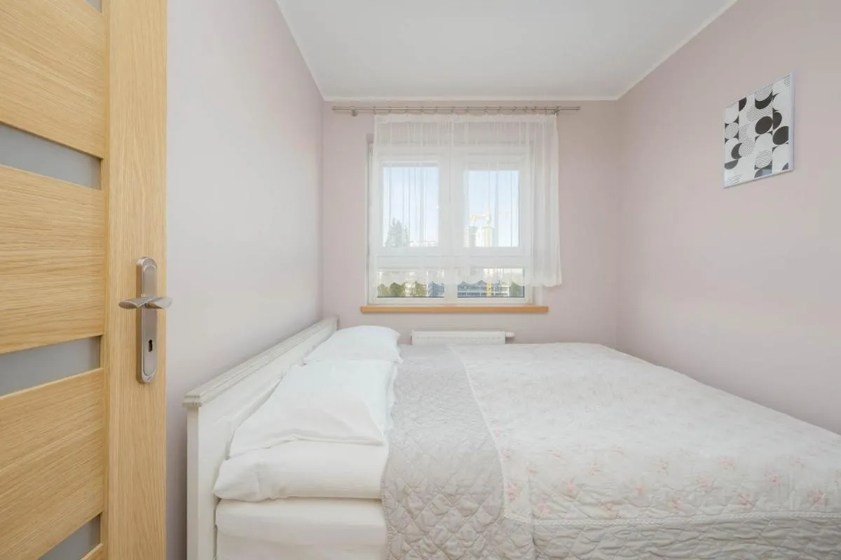 Image 3 of Słoneczny Apartament z Pięknym Widokiem Klimatyzacja Noclegi Renters