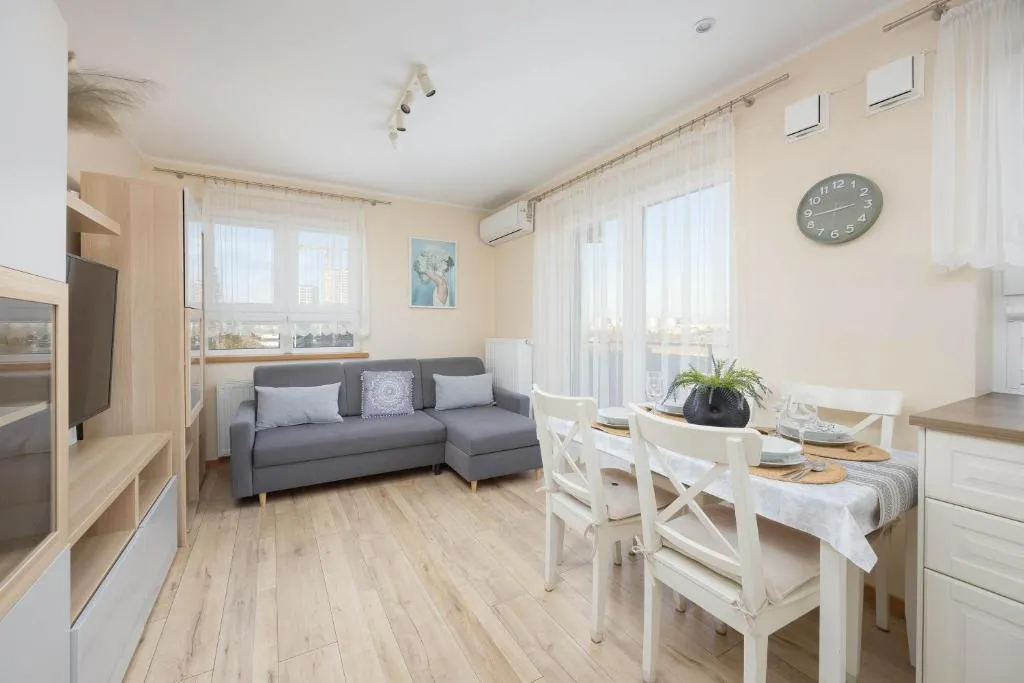 Image of Słoneczny Apartament z Pięknym Widokiem Klimatyzacja Noclegi Renters