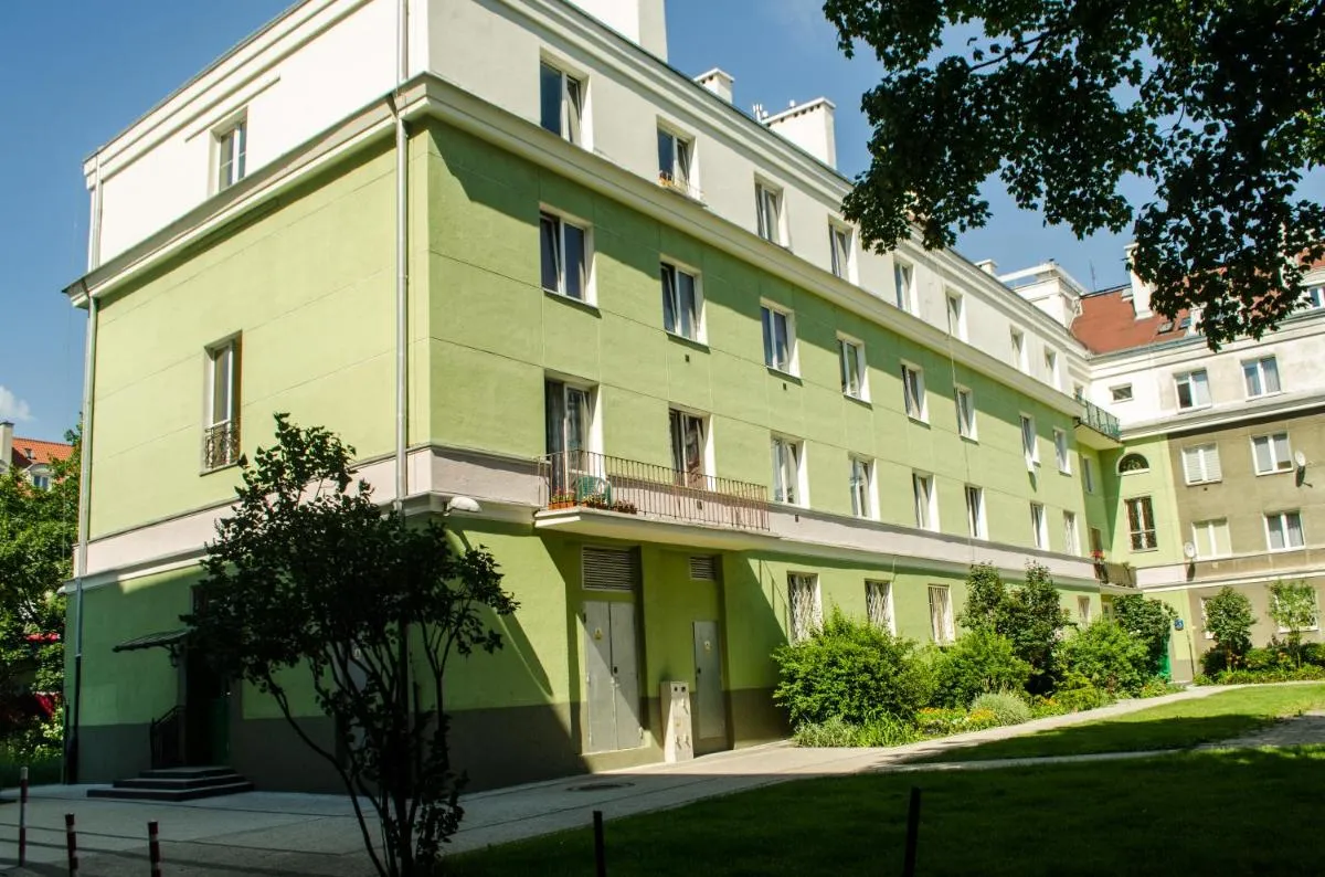 Image 4 of Slow Life Apartment next to Metro Station
