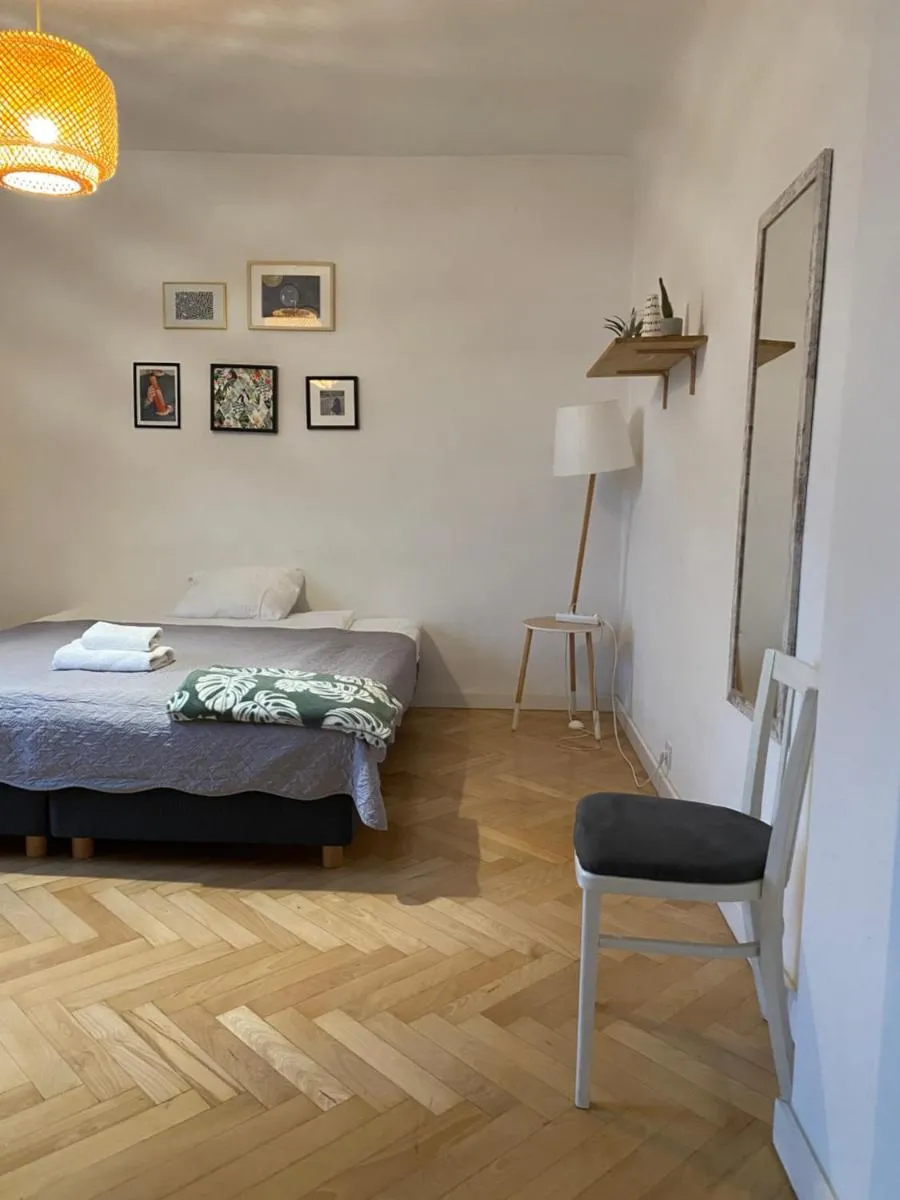 Image 5 of Slow Life Apartment next to Metro Station