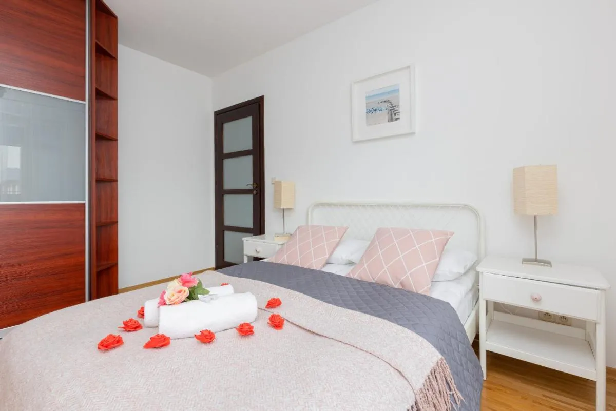 Image 5 of Spacious Apartment Pałac Jana III Wilanów by Noclegi Renters