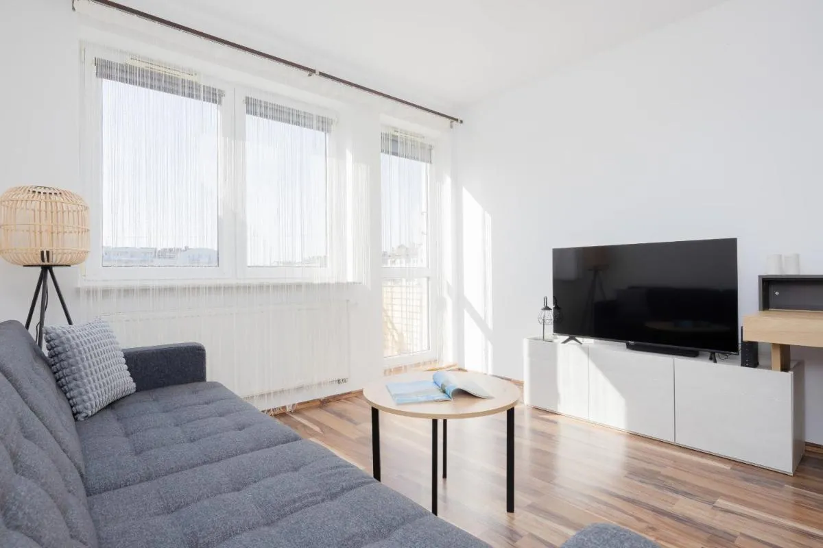 Image 5 of Spacious Apartment with Parking and Balcony by Noclegi Renters