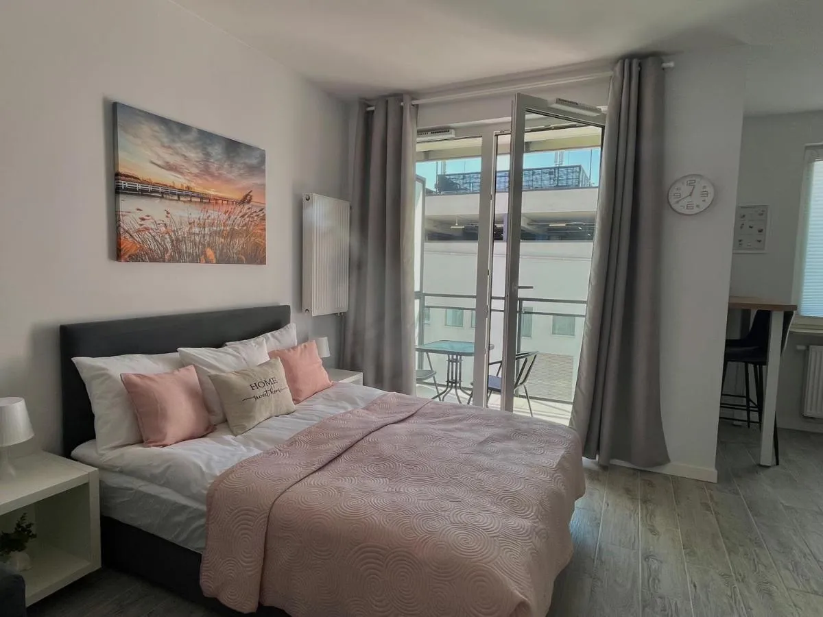 Image 6 of Studio Apartment Raspberry by Galeria Północna