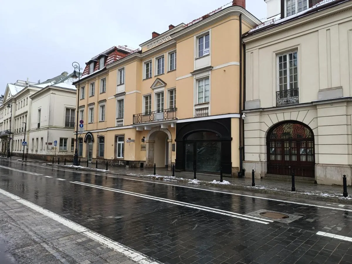 Image 5 of Studio Miodowa