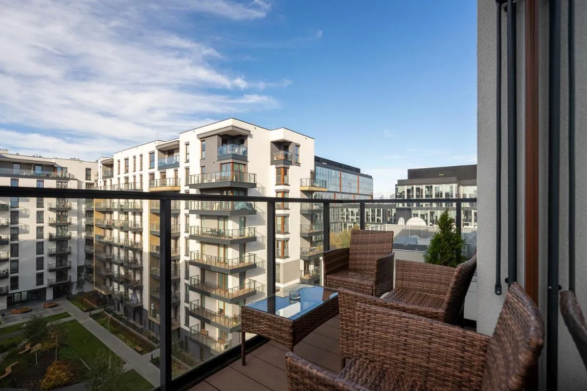 Image 5 of Stylish Airport Business Apartments – Parking, Balcony – by Rentujemy
