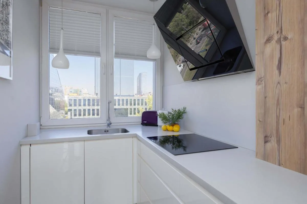 Image 1 of Stylish Apartment in Downtown Warsaw by Noclegi Renters