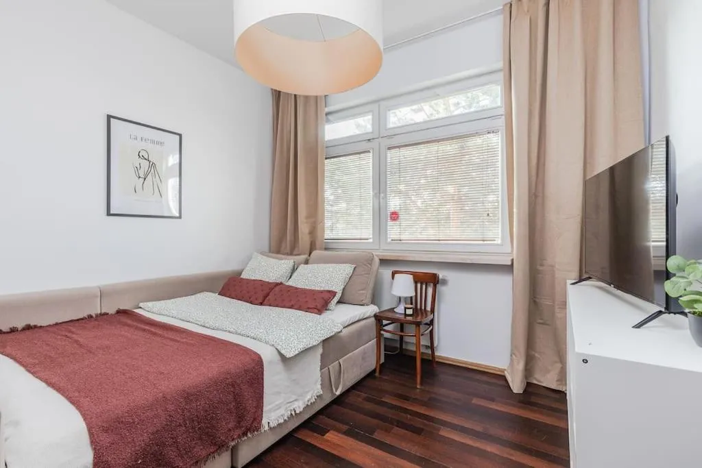 Image 1 of SuperApart Wilanowska apt 2 “Chic 1-Bed Suite with Full Kitchen & Bathtub Access”