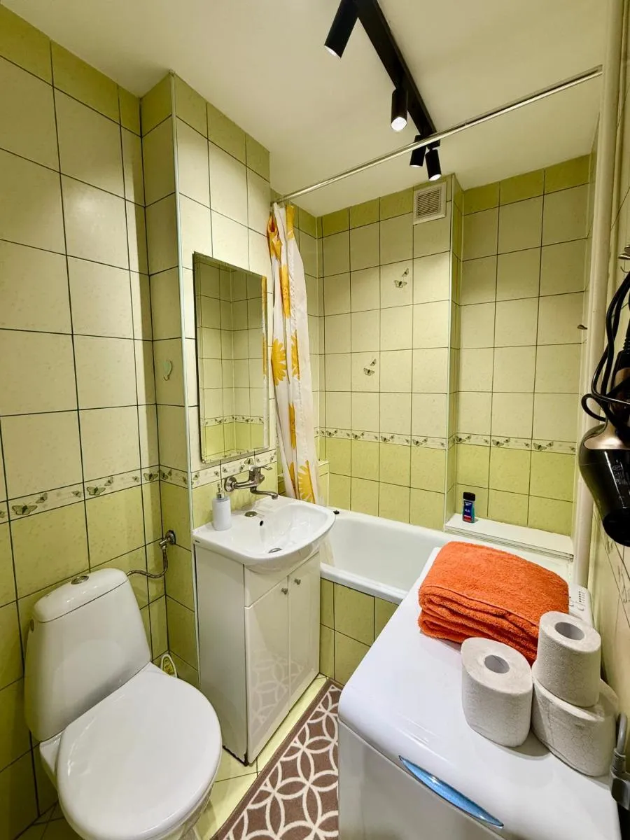 Image 3 of Super Apartment YELLOW 2x Metro fast Wifi 1 Gbs Netflix Panorama Miasta