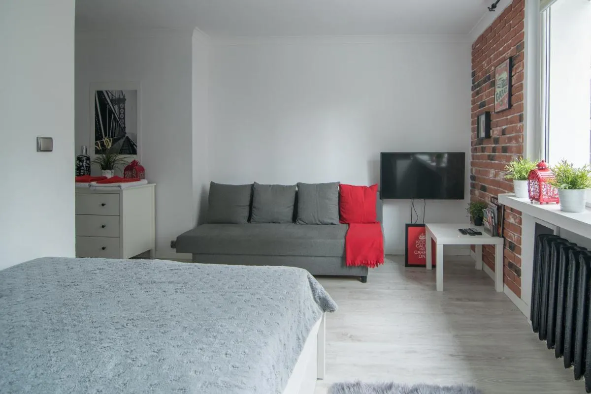 Image 3 of The White Apartment