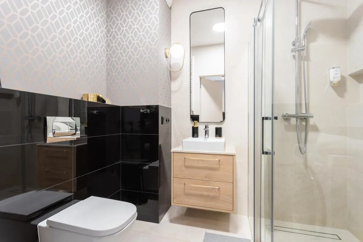 Image 2 of Urban Chic – Cozy Studio Apartment – City Center – Sienna street