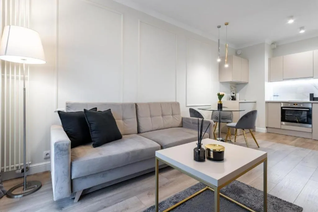 Image of Urban Chic – Luxury Warsaw Stays – Mennica Residence – 4 Bedrooms