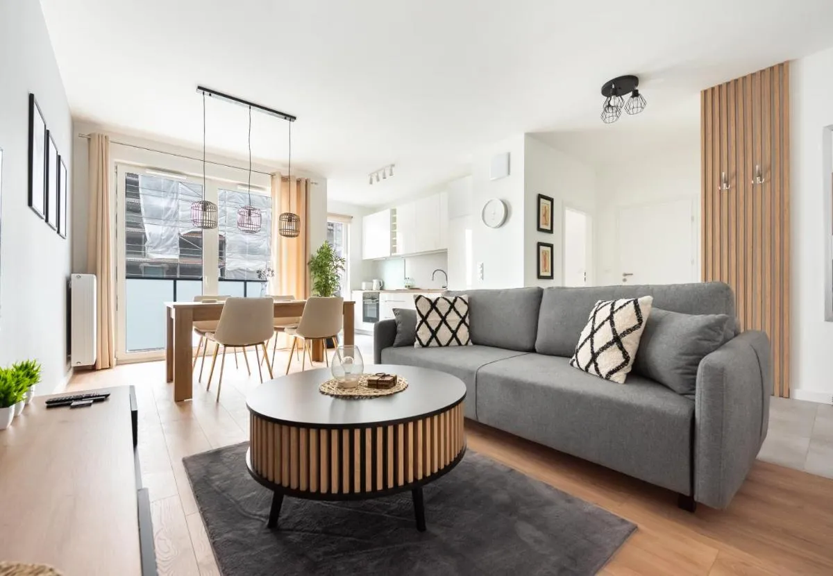 Image 2 of Ursus Chic Apartment