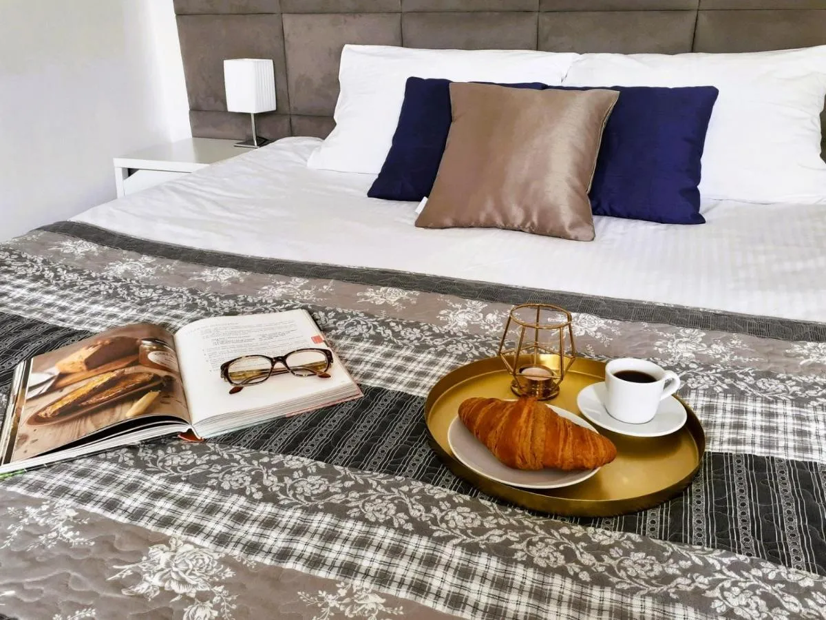 Image 1 of Vista Residence Premium II