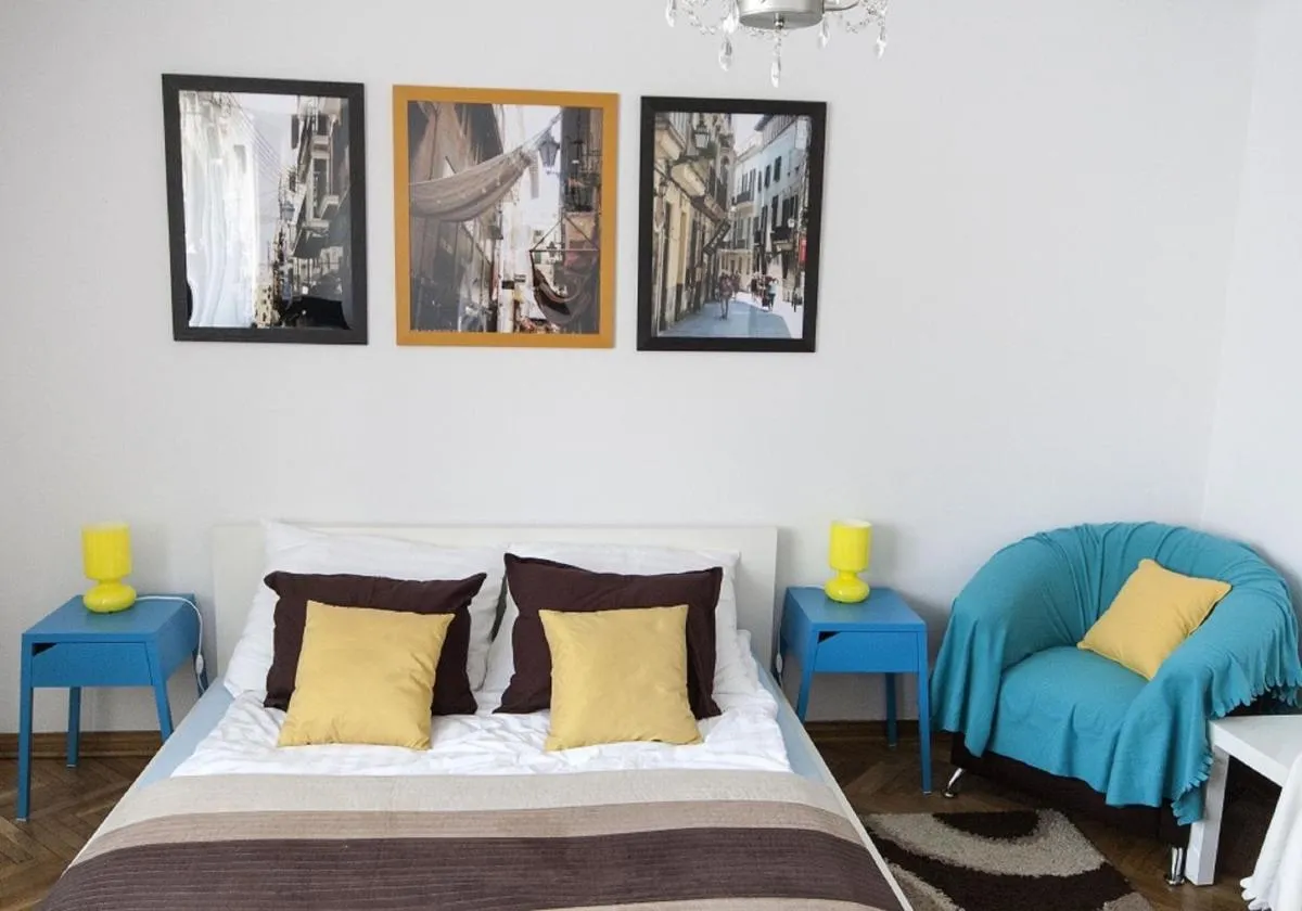 Image 1 of Warsaw Budget Apartments