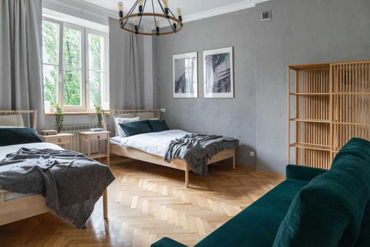 Image 1 of Warsaw Concierge Filtrowa