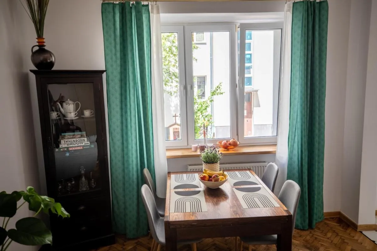 Image 4 of Warsaw Concierge Miedziana